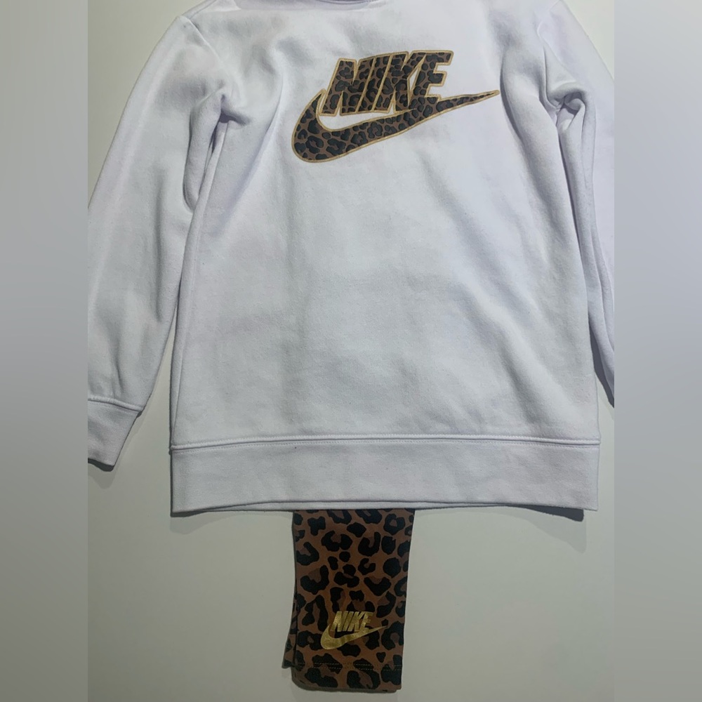 Girls Nike hoodie and matching leggings size 6